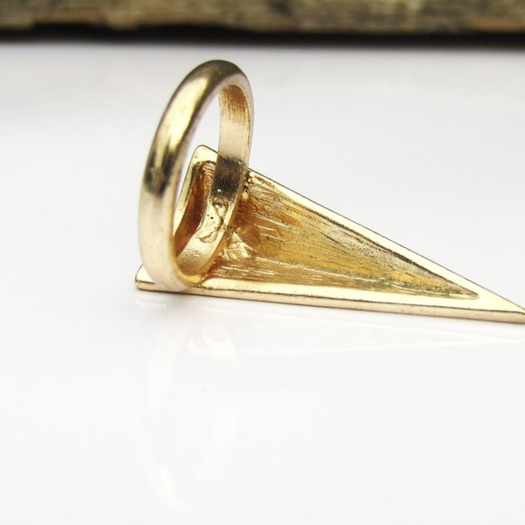 Spiked Ring Brass Gothic Size 6 - Picture 2 of 3